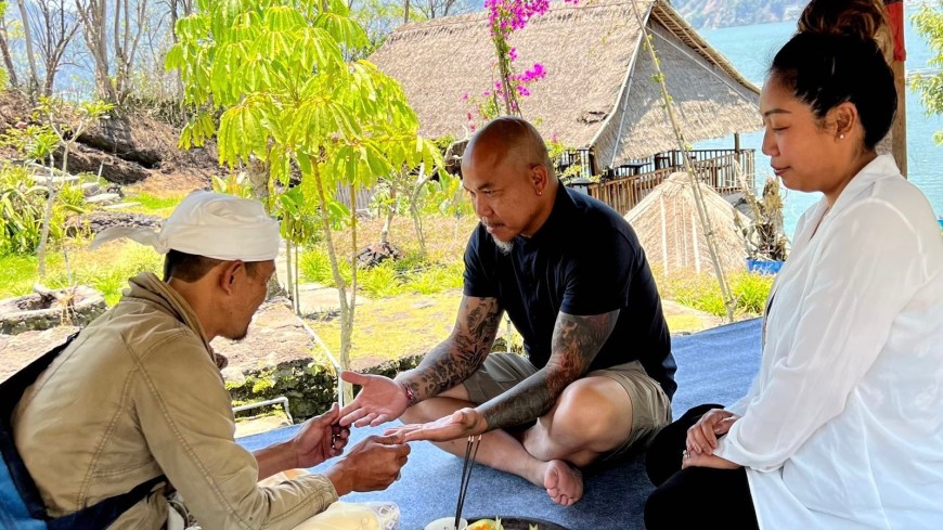 Bali Holy Water Purification and Palm Reading