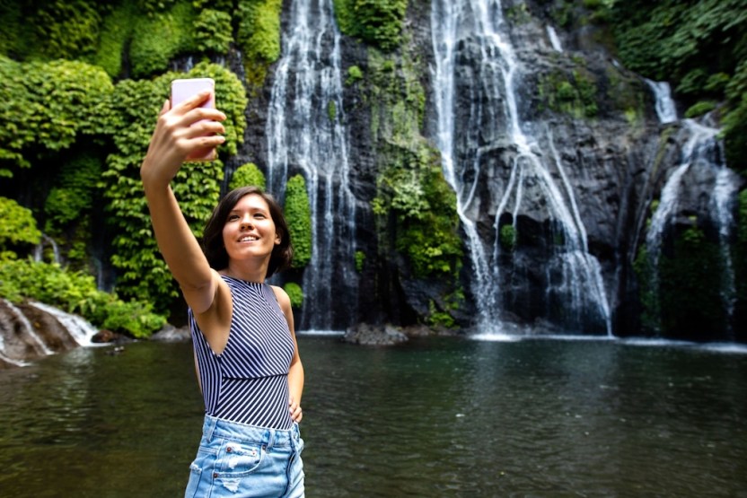 Lovina Sunrise Dolphin & Waterfall Tour