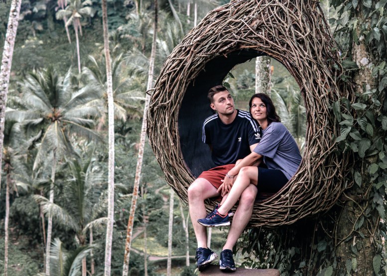 Heavenly Lens: Lempuyang Gate Tour with Photographer